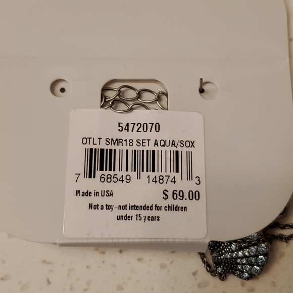 Swarovski necklace and earring set - Picture 2 of 2